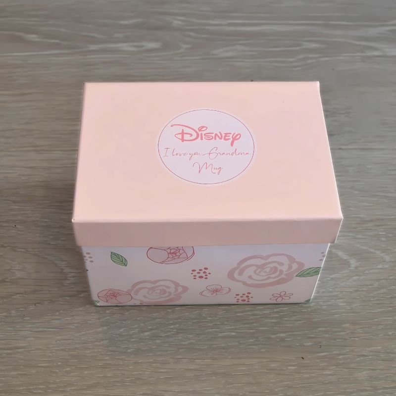 Disney krus i nydelig eske. Perfekt som gave!