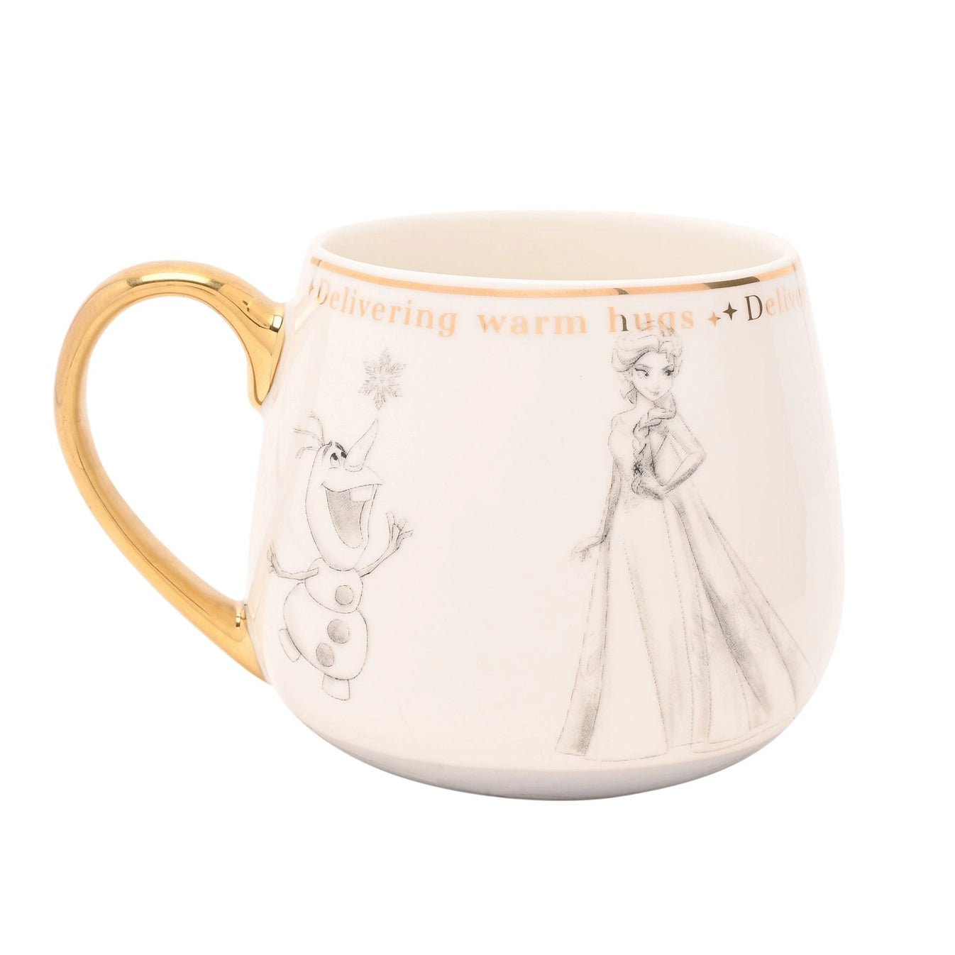 Samle krus fra serien Disney Collectable Mug 2025 fra filmen Frost. Disney figurene Elsa, Anna, Olaf og Svein rundt koppen og gulldetaljer som gjør disse eksklusive. Delivering warm hugs i gulltekst øverst rundt koppen og et håndtak farget i gull.