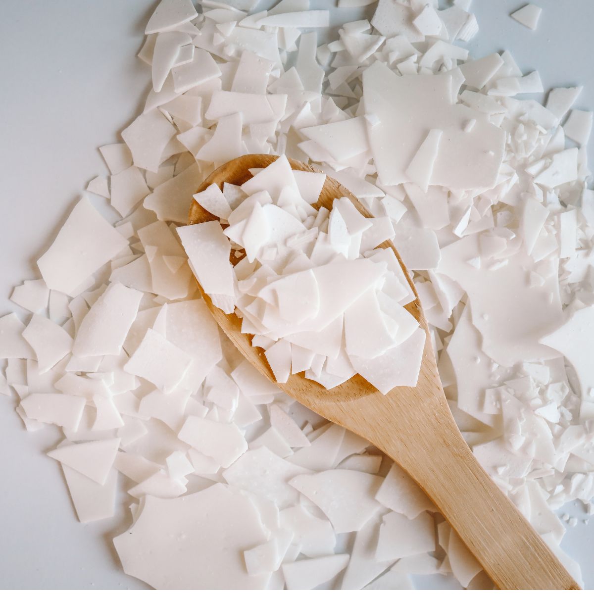 Soyavoks som brukes til å lage Hjertelig AS sine duftvokskuler.