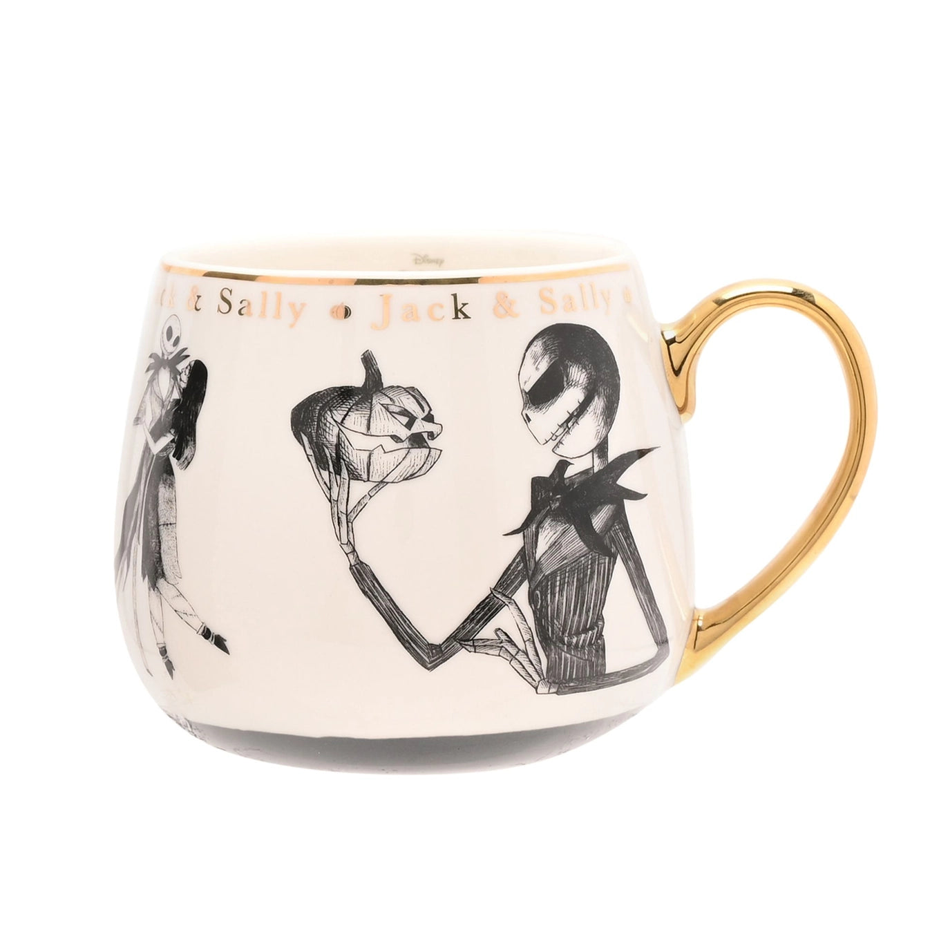 Night Before Christmas Disney-krus i delikat bone china med håndtegnede juleillustrasjoner og gullkanter, frontvisning. Gulldetaljene på koppen gjør de eksklusive og skiller seg ut fra vanlige krus. Teksten øverst jack & sally er i gullskrift.