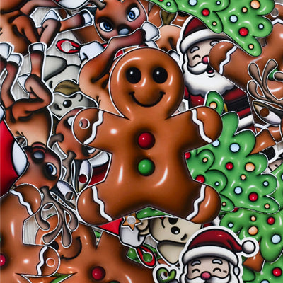 Gavelapp med boble effekt som skiller seg ut. Disse håndlagede til og fra lappene gir gavene det lille ekstra. Pepperkake mannen smiler og har rød og grønn non stopp som knapper. Den har også fått litt glasur på seg. Kjempe søt navnelapp til julegavene. 