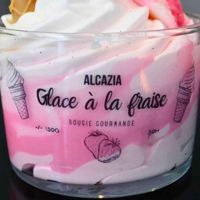 Duftlys vanilje is med tekst. Laget i Frankrike av Alcazia. 