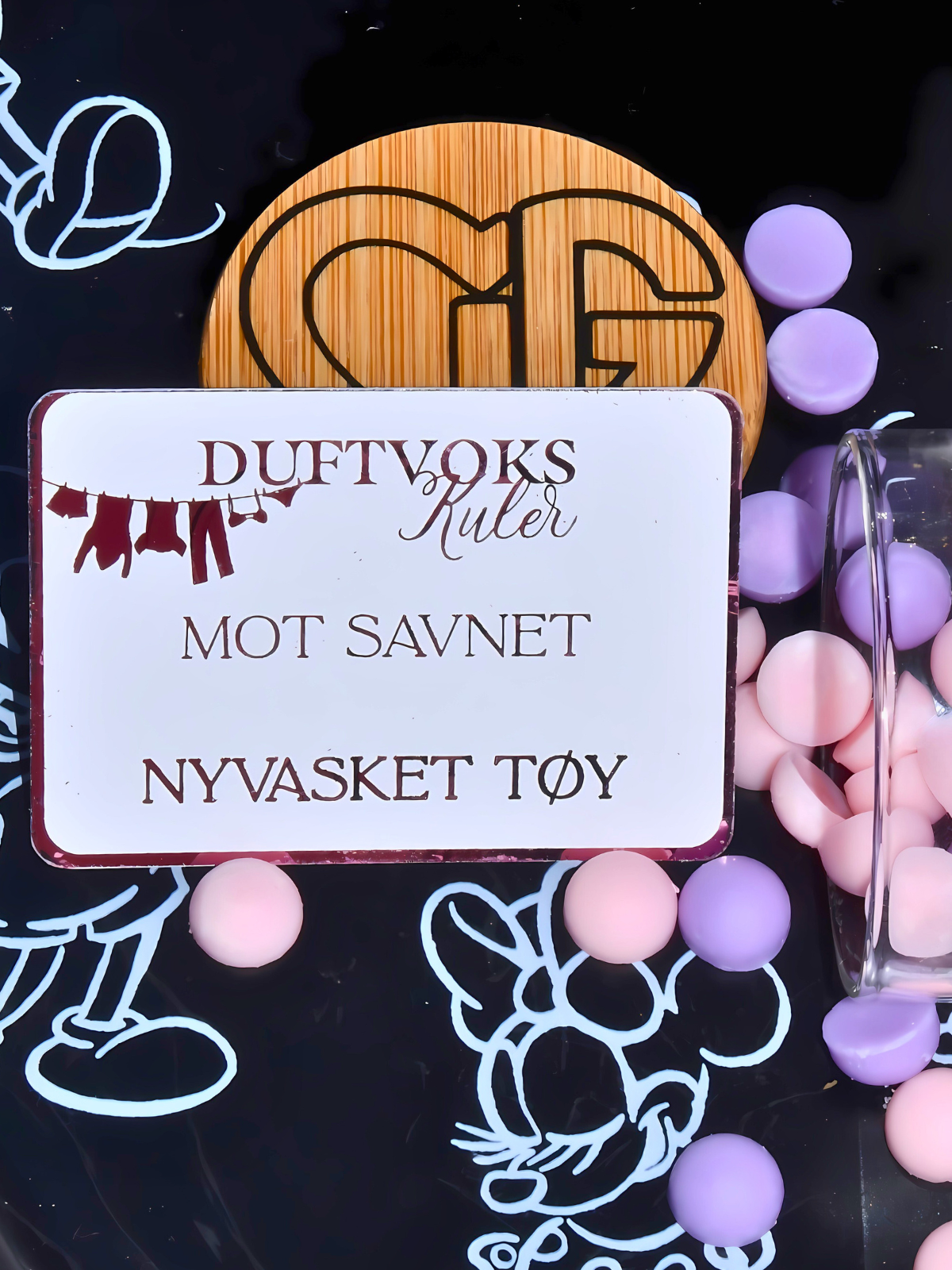 Sammen med duftvoksen får man dette kortet. Her står det noen setninger som kanskje kan hjelpe noe i de periodene som er ekstra vanskelig og man savner noen litt ekstra mye. 