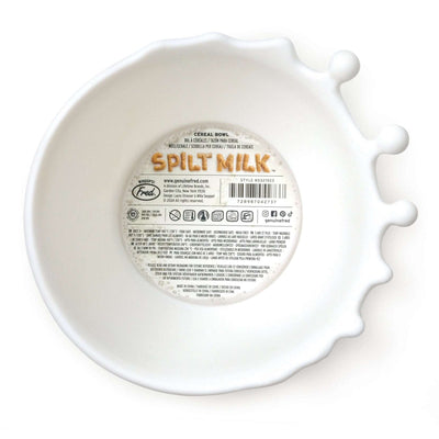 Spilt milk - fra søl til kunst. En frokostbolle i silikon, med et design som ser ut som søl fra melk på toppen av bollen. Dette er en morsom frokost skål man ikke trenger å være redd for. Den er laget av silikon, og er morsom og skiller seg ut fra vanlige frokost boller. 