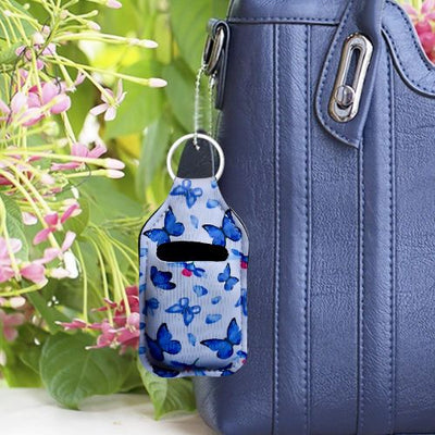 Veske til airpods som henger på en veske. Perfekt når man er på tur, så har man kontroll på hvor airpodsene er. 