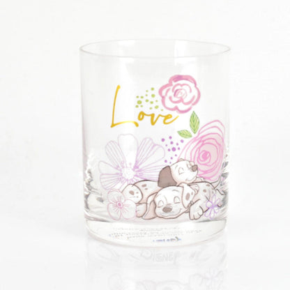 Nydelig dalmatinerglass fra Disney med 101 dalmatinere design og teksten Love. Dette er et av to glass i et sett, som symboliserer din kjærlighet til mamma. En perfekt gave til bursdag eller jul, som virkelig viser hvor glad man er i mammaen sin.